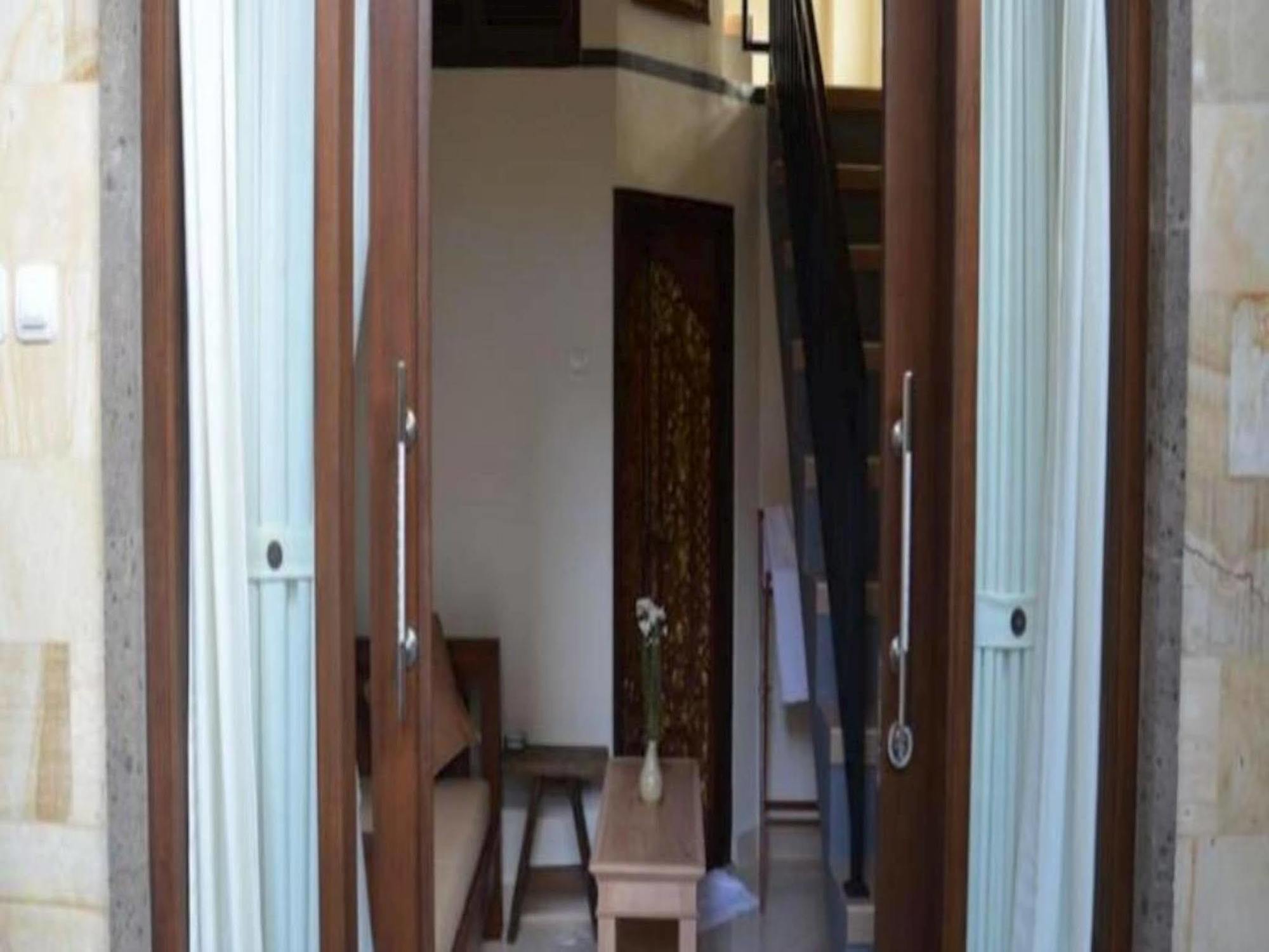 Corner Guest House อูบุด ภายนอก รูปภาพ